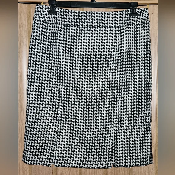 Kasper Black and White Houndstooth  Pleated Pencil Skirt Size 12 - Picture 2 of 8